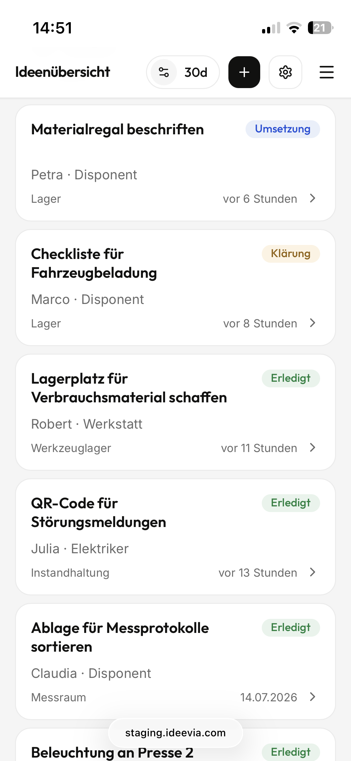 Liste eingereichter Ideen mit Status-Badges